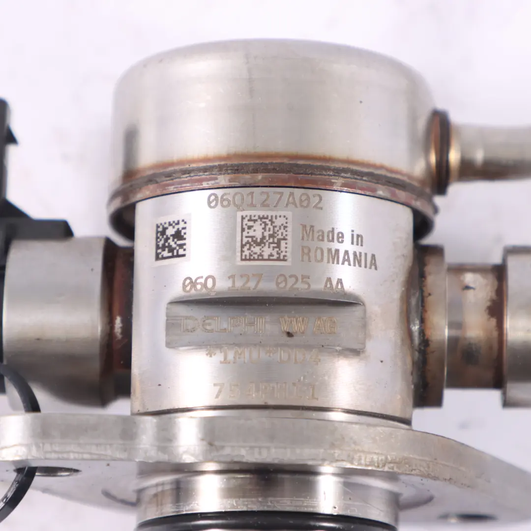 8Y 2.0 TFSI Bomba inyección combustible para motor para Audi A3 S3 con número de pieza 06Q127025AA Audi A3 S3 8Y 2.0 TFSI Bomba inyección combustible para motor - SKU 06Q127025AA - Número de pieza 06Q127025AA