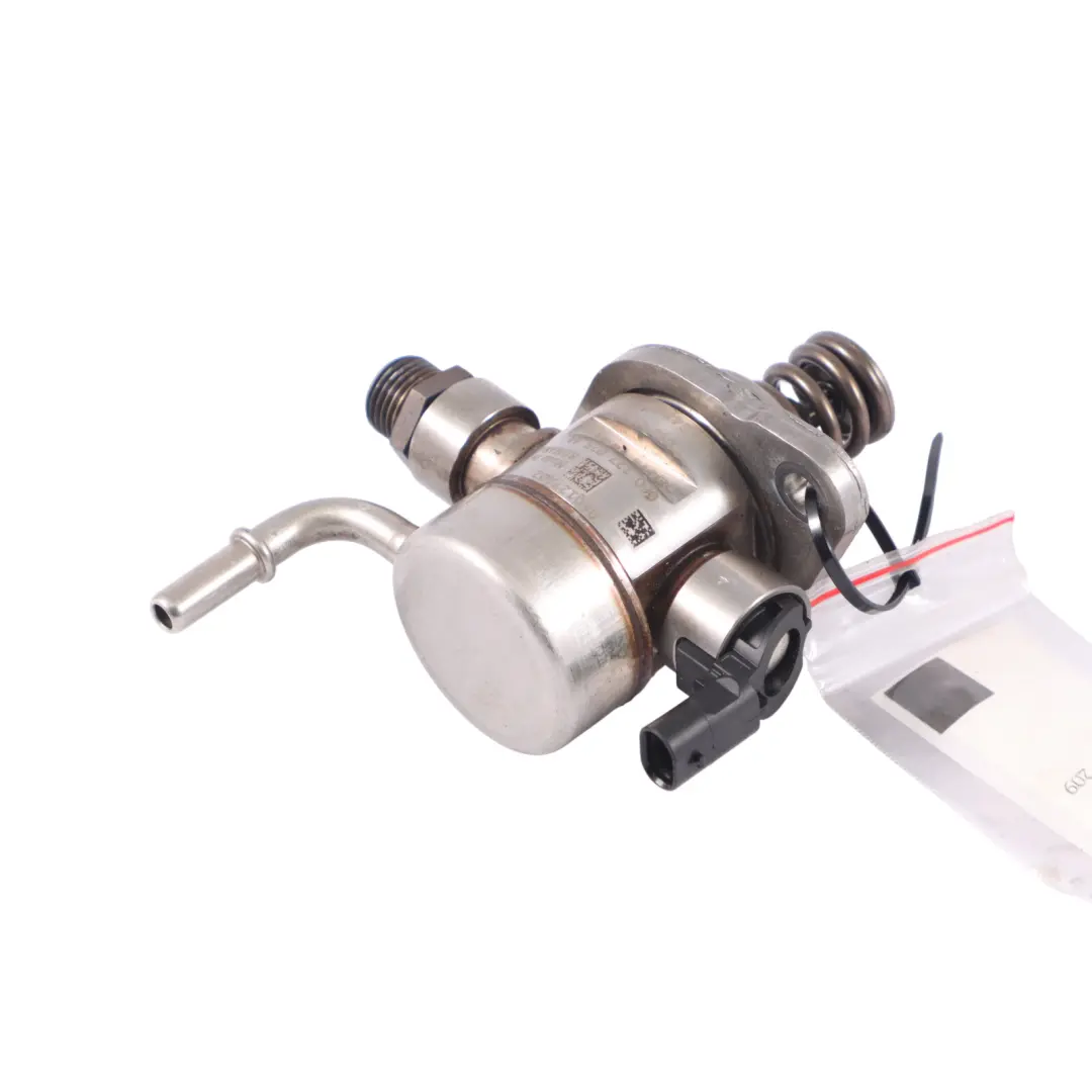 8Y 2.0 TFSI Pompe carburant pour moteur essence pour Audi A3 S3 à propos du numéro de pièce 06Q127025AA Audi A3 S3 8Y 2.0 TFSI Pompe carburant pour moteur essence - SKU 06Q127025AA - Numéro de pièce 06Q127025AA