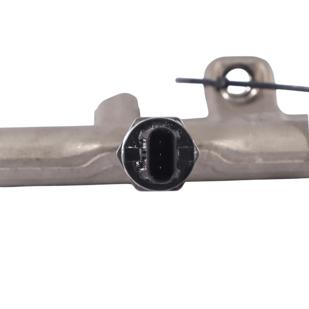 Audi A3 S3 8Y 2.0 TFSI Rail d'injection carburant pour moteur essence 06N133317A - SKU 06Q133317B - Numéro de pièce 06Q133317B