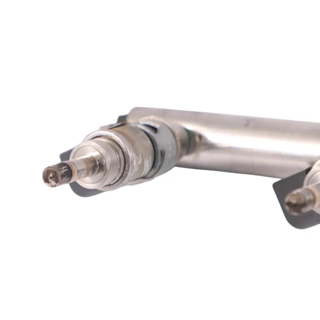 CAUA Linea Carburante Iniettori Sinistra per Audi A5 S5 8T 4.2 V8 FSI con numero di parte 079133315AP Audi A5 S5 8T 4.2 V8 FSI CAUA Linea Carburante Iniettori Sinistra - SKU 079133315AP - Numero di parte 079133315AP