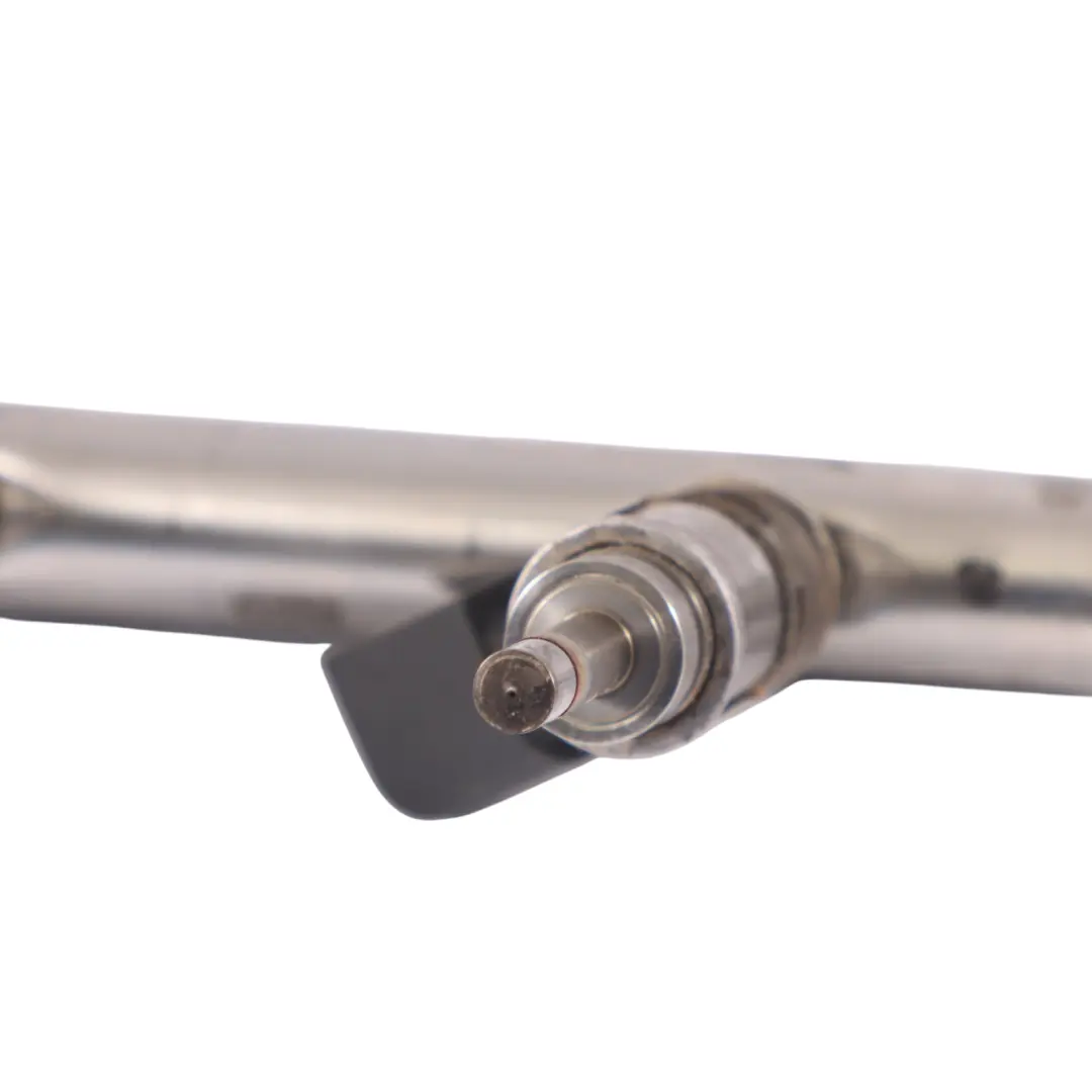 CAUA Linea Carburante Iniettori Sinistra per Audi A5 S5 8T 4.2 V8 FSI con numero di parte 079133315AP Audi A5 S5 8T 4.2 V8 FSI CAUA Linea Carburante Iniettori Sinistra - SKU 079133315AP - Numero di parte 079133315AP