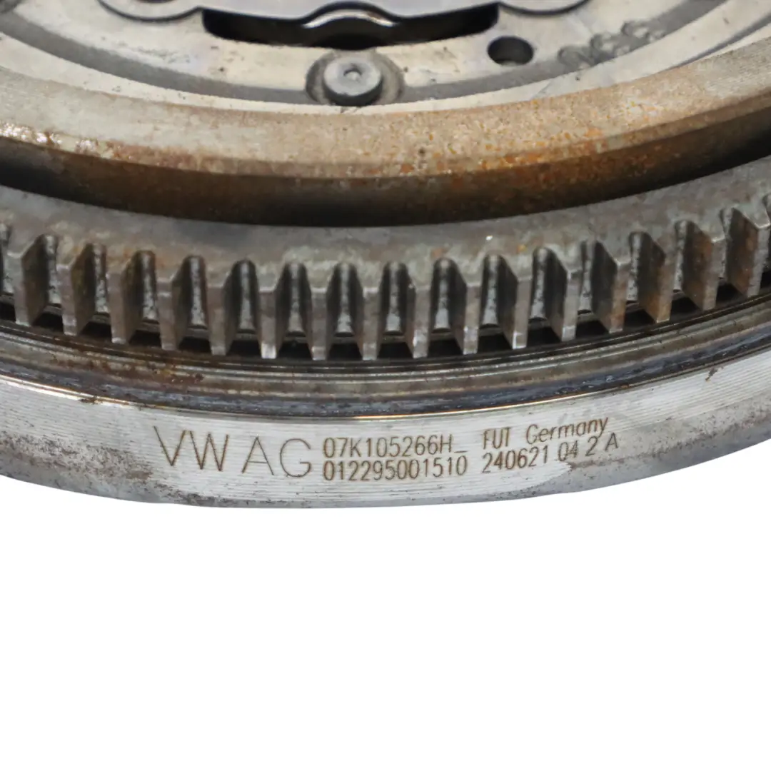 RSQ3 8V 2.5 TFSI Volante De Doble Masa DQ500 para Audi RS3 con número de pieza 07K105266H Audi RS3 RSQ3 8V 2.5 TFSI Volante De Doble Masa DQ500 - SKU 07K105266H - Número de pieza 07K105266H