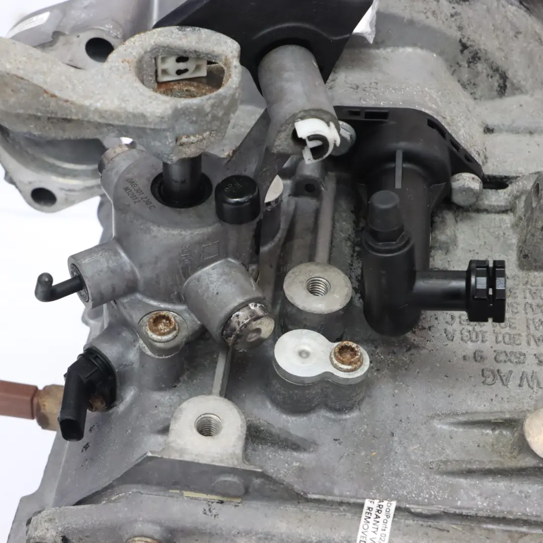 CMBA Boîte 6 Vitesses Manuelle MYF GARANTIE pour Audi A3 8V 1.4 TSI à propos du numéro de pièce 0AJ300041G Audi A3 8V 1.4 TSI CMBA Boîte 6 Vitesses Manuelle MYF GARANTIE - SKU 0AJ300041G - Numéro de pièce 0AJ300041G