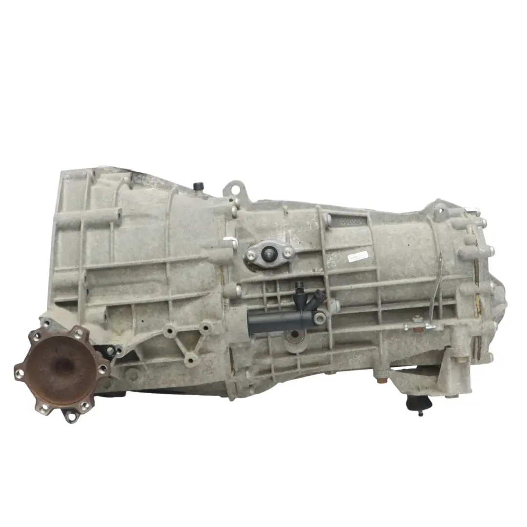 CDNC Skrzynia Biegów Manualna KBZ do Audi A4 B8 A5 8T 2.0 TFSI o numerze 0B1300027J Audi A4 B8 A5 8T 2.0 TFSI CDNC Skrzynia Biegów Manualna KBZ - SKU 0B1300027J - Numer Części 0B1300027J