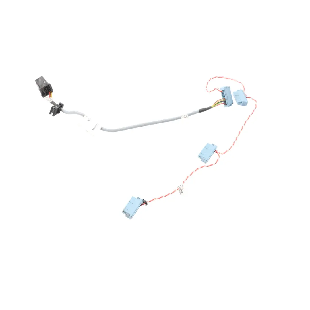 Samsung CSC Communication Wiring Harness Cable to Mercedes W205 with Part number 0E02120130 Mercedes W205 Samsung CSC Communication Wiring Harness Cable - SKU 0E02120130 - Part number 0E02120130