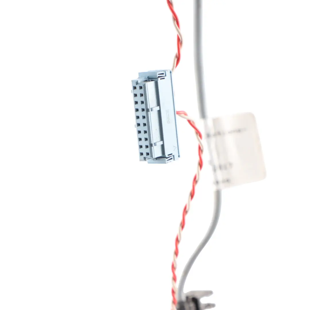 Samsung CSC Communication Wiring Harness Cable to Mercedes W205 with Part number 0E02120130 Mercedes W205 Samsung CSC Communication Wiring Harness Cable - SKU 0E02120130 - Part number 0E02120130