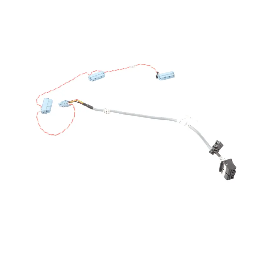 Samsung CSC Communication Wiring Harness Cable to Mercedes W205 with Part number 0E02120130 Mercedes W205 Samsung CSC Communication Wiring Harness Cable - SKU 0E02120130 - Part number 0E02120130