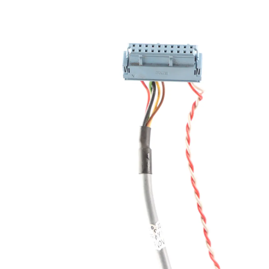 Samsung CSC Communication Wiring Harness Cable to Mercedes W205 with Part number 0E02120130 Mercedes W205 Samsung CSC Communication Wiring Harness Cable - SKU 0E02120130 - Part number 0E02120130