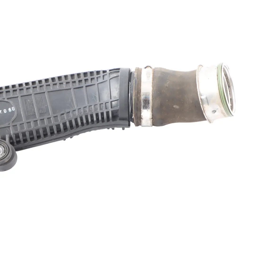 Presión Tubo Diesel para Audi A3 Q3 VW Seat Skoda Intercooler Turbo con número de pieza 1K0145840R Audi A3 Q3 VW Seat Skoda Intercooler Turbo Presión Tubo Diesel - SKU 1K0145840R - Número de pieza 1K0145840R