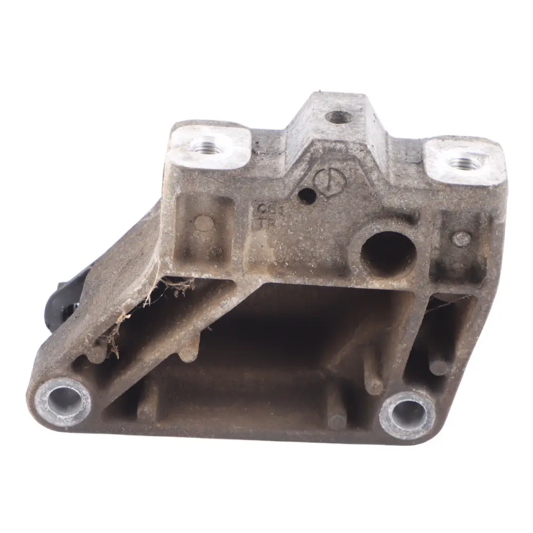 Dolny Wspornik Łapa Skrzyni Biegów do Audi VW Golf Skoda Octavia o numerze 1K0199111E Audi VW Golf Skoda Octavia Dolny Wspornik Łapa Skrzyni Biegów - SKU 1K0199111E - Numer Części 1K0199111E