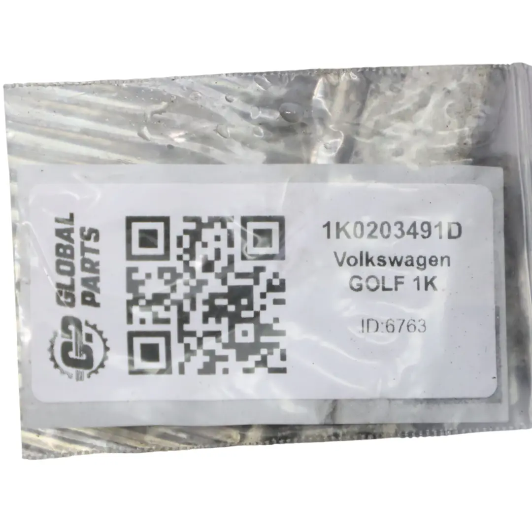 Enfriador de radiador de combustible diésel Volkswagen Golf 1K para con número de pieza 1K0203491D Enfriador de radiador de combustible diésel Volkswagen Golf 1K - SKU 1K0203491D - Número de pieza 1K0203491D