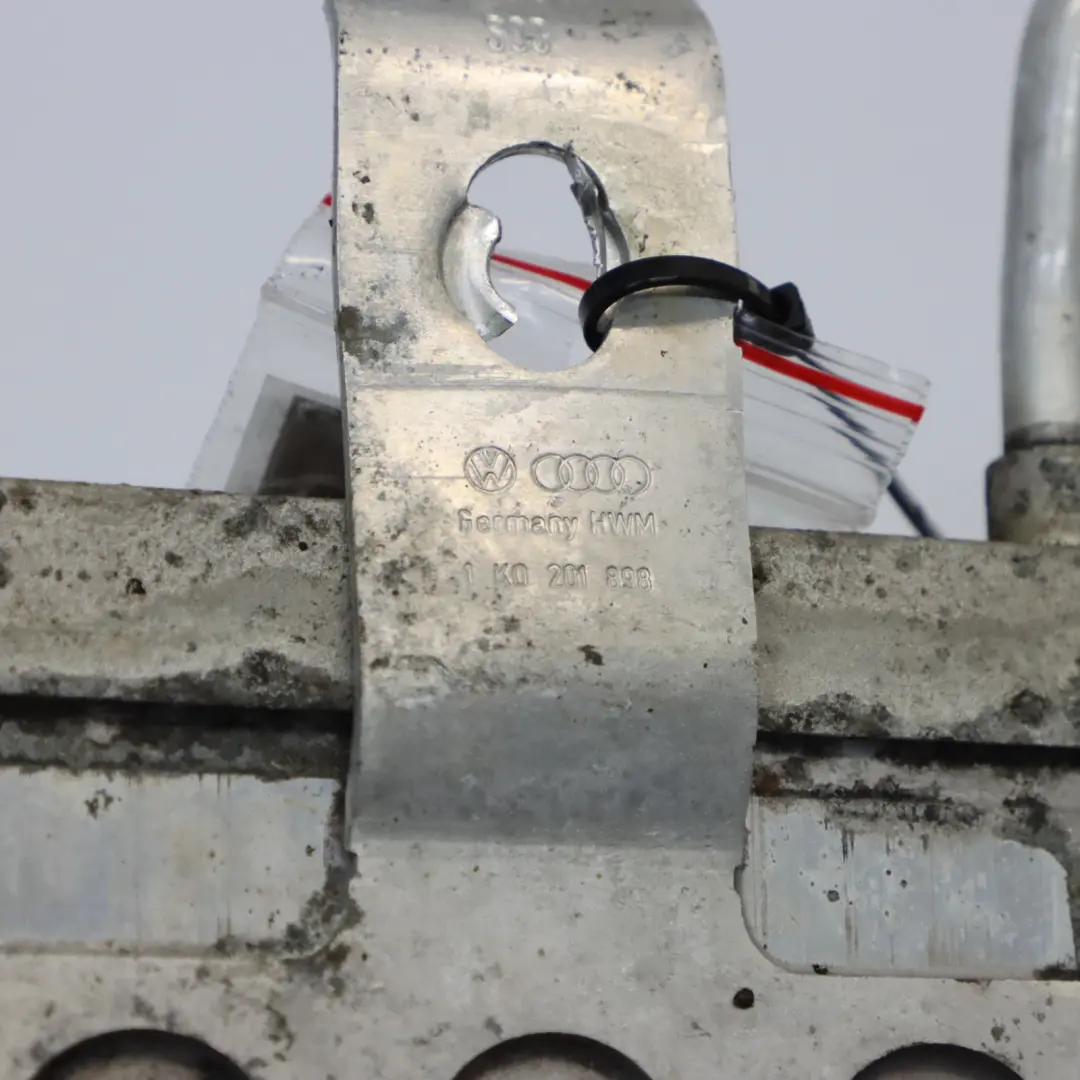 Enfriador de radiador de combustible diésel Volkswagen Golf 1K para con número de pieza 1K0203491D Enfriador de radiador de combustible diésel Volkswagen Golf 1K - SKU 1K0203491D - Número de pieza 1K0203491D