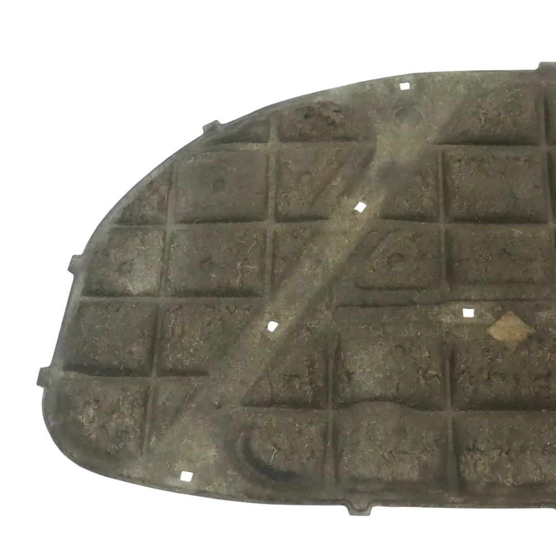 1K Wygłuszenie Podbitka Osłona Maski do Volkswagen Golf o numerze 1K0863831D Volkswagen Golf 1K Wygłuszenie Podbitka Osłona Maski - SKU 1K0863831D - Numer Części 1K0863831D