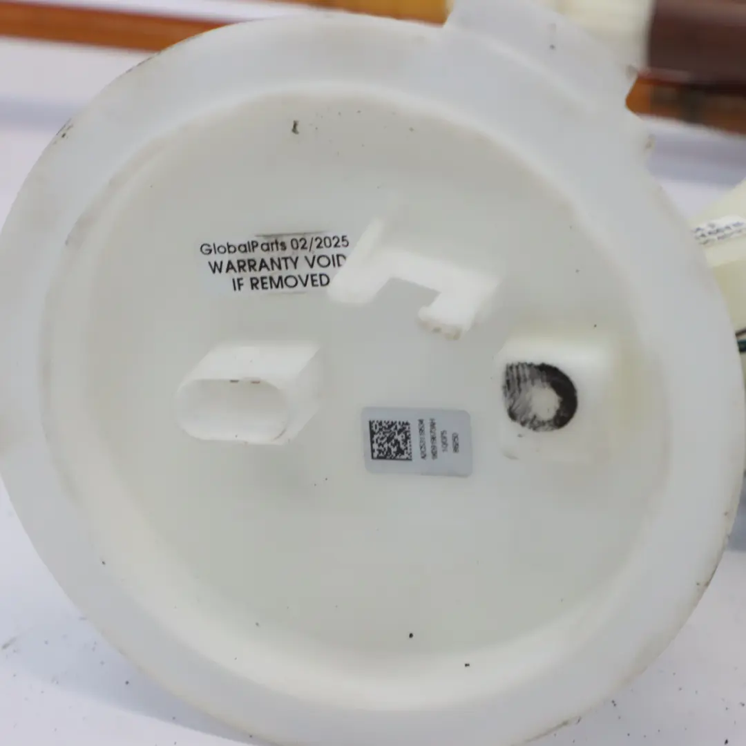 Kraft Stofftank Füllstands Sensor Schwimmende für Audi TT 8J 2.0 TFSI mit Teilenummer 1K0919673AH Audi TT 8J 2.0 TFSI Kraft Stofftank Füllstands Sensor Schwimmende - SKU 1K0919673AH - Teilenummer 1K0919673AH