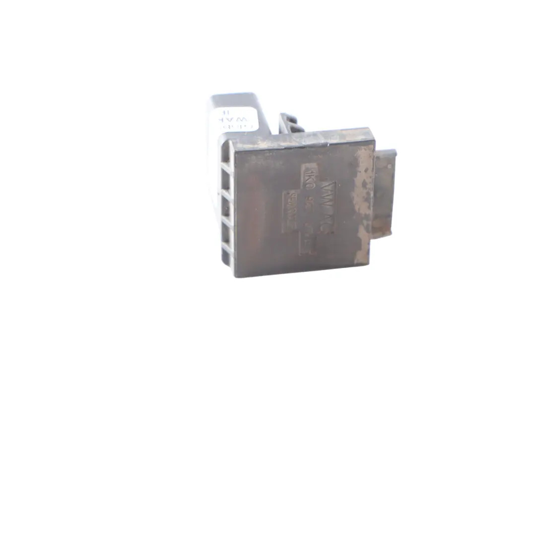 Mk5 VW Golf 5G Mk7 Clutch Master Sensor Unit to Audi A1 8X Seat Ibiza with Part number 1K0927810E Audi A1 8X Seat Ibiza Mk5 VW Golf 5G Mk7 Clutch Master Sensor Unit - SKU 1K0927810E - Part number 1K0927810E