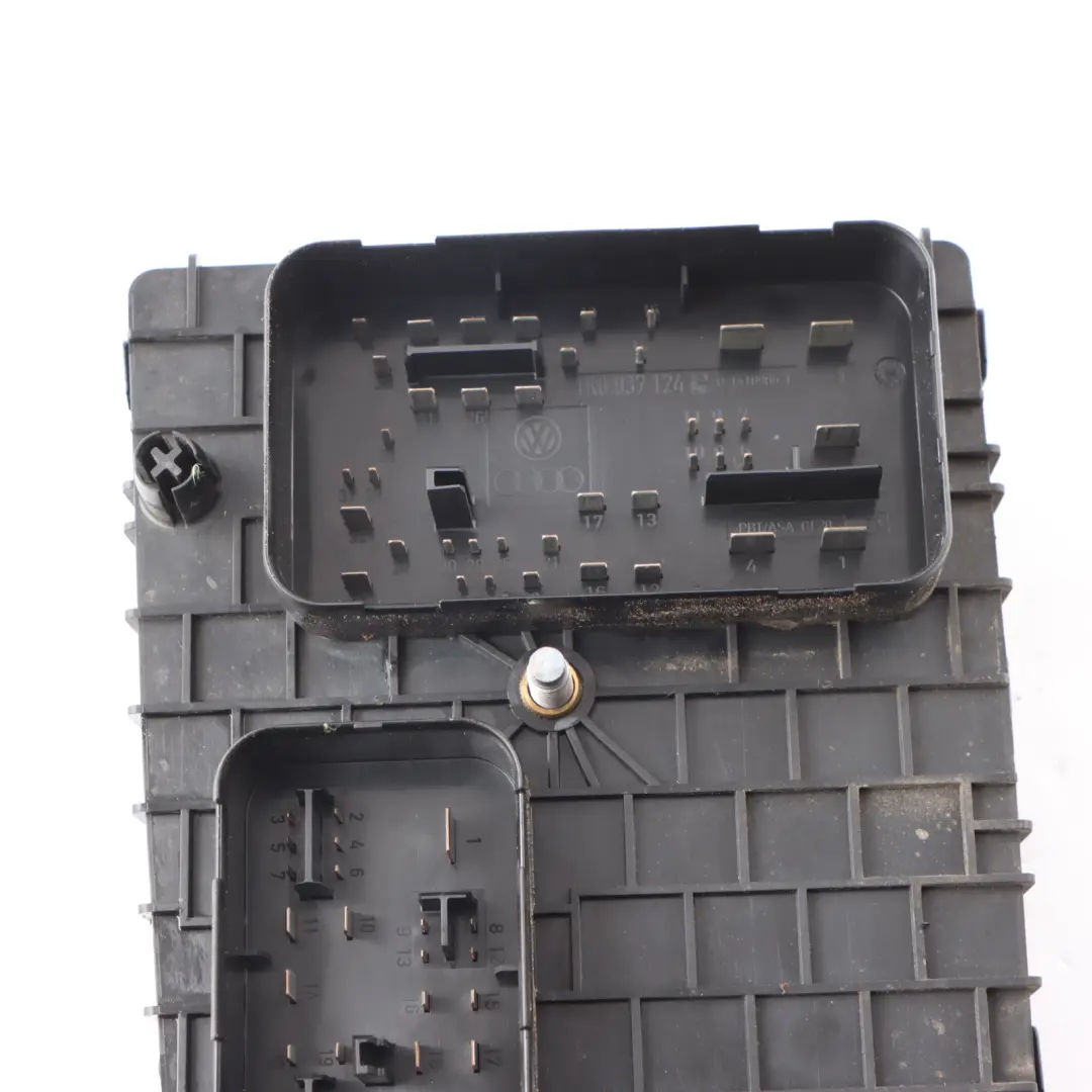 Audi A3 S3 8P Engine Bay SAM Relay Fuse Box Module Control Unit ECU - SKU 1K0937124P - Part number 1K0937124P