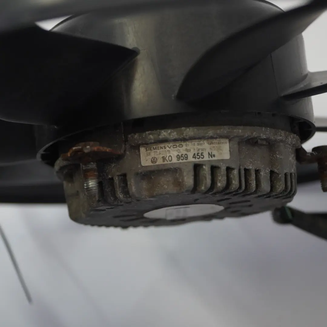 Wentylator Chłodnicy Płynu Chłodzącego do Audi A3 8P o numerze 1K0959455FJ Audi A3 8P Wentylator Chłodnicy Płynu Chłodzącego - SKU 1K0959455FJ - Numer Części 1K0959455FJ