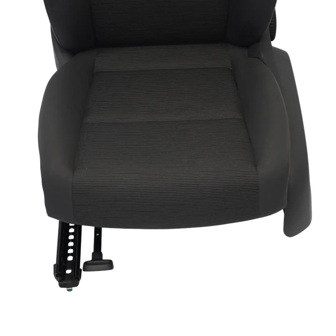 Mk5 1K 5 portes Siège avant gauche Intérieur Tissu Anthracite pour Volkswagen Golf à propos du numéro de pièce 1K4882805A Volkswagen Golf Mk5 1K 5 portes Siège avant gauche Intérieur Tissu Anthracite - SKU 1K4882805A-1 - Numéro de pièce 1K4882805A