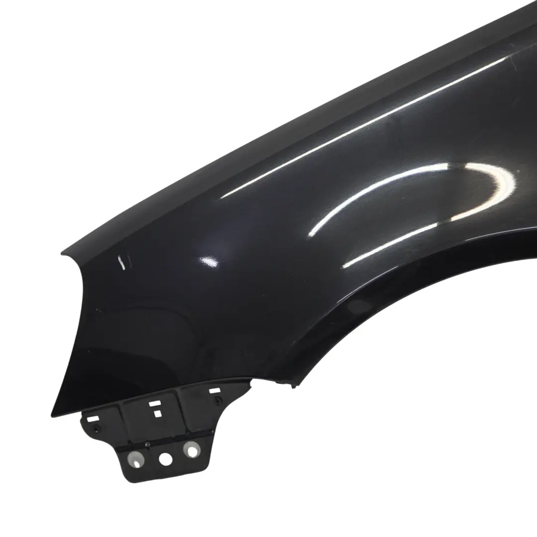 Seitenteil vorne links Kotflügel Black Magic Pearl - C9Z für Volkswagen VW Golf 5 mit Teilenummer 1K6821021A Volkswagen VW Golf 5 Seitenteil vorne links Kotflügel Black Magic Pearl - C9Z - SKU 1K6821021A-BLM - Teilenummer 1K6821021A