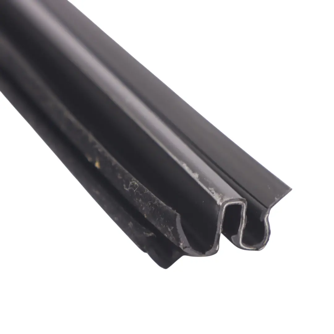 1K Ventana Sello carril Trasera Izquierda Sellado para Volkswagen Golf con número de pieza 1K6839471E Volkswagen Golf 1K Ventana Sello carril Trasera Izquierda Sellado - SKU 1K6839471E - Número de pieza 1K6839471E