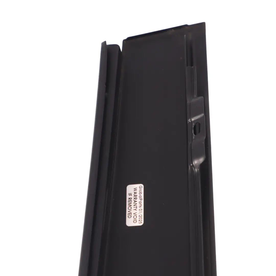 Volkswagen Golf 1K Columna B Trasera Cubierta Exterior Derecha 1K6839901C - SKU 1K6839902C - Número de pieza 1K6839902C