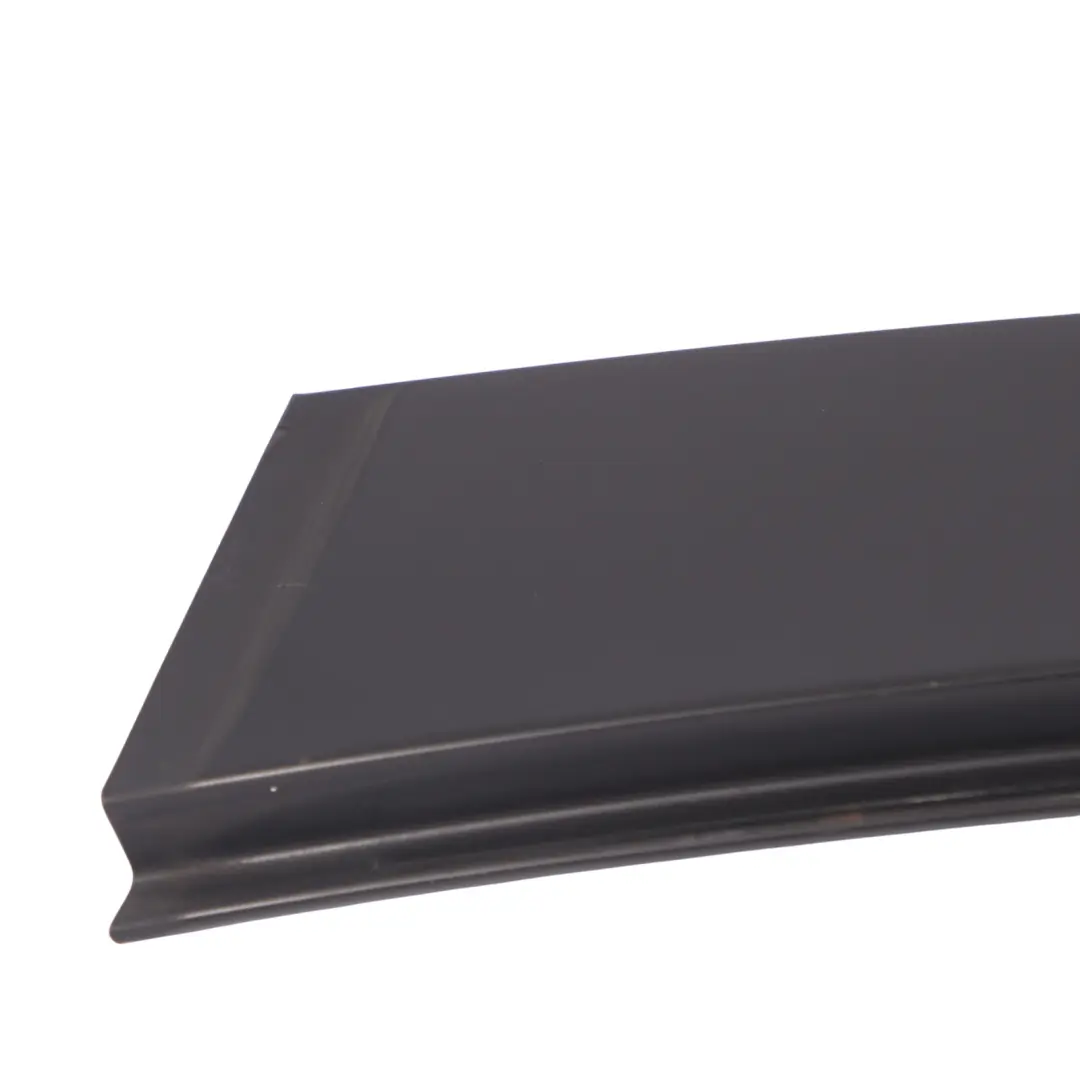 1K Colonna B Posteriore Rivestimento Esterno Destro 1K6839901C per Volkswagen Golf con numero di parte 1K6839902C Volkswagen Golf 1K Colonna B Posteriore Rivestimento Esterno Destro 1K6839901C - SKU 1K6839902C - Numero di parte 1K6839902C