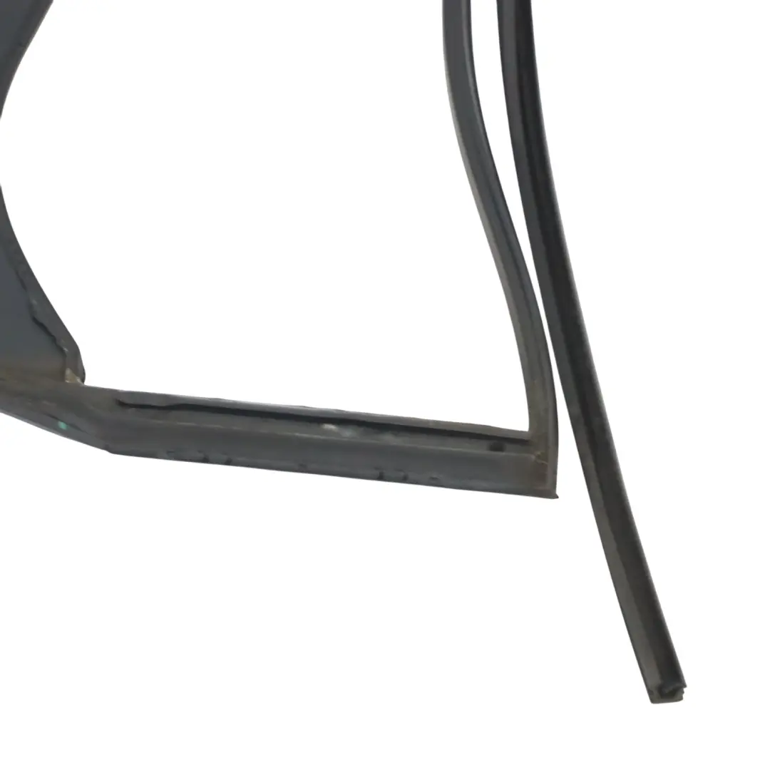 1K Rear Window Guide Frame Seal Rubber Right O/S to Volkswagen Golf with Part number 1K6845211L Volkswagen Golf 1K Rear Window Guide Frame Seal Rubber Right O/S - SKU 1K6845211L - Part number 1K6845211L