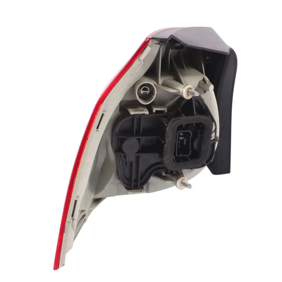 Feu arrière Panneau latéral extérieur droit pour VW Volkswagen Golf 5 à propos du numéro de pièce 1K6945096AA VW Volkswagen Golf 5 Feu arrière Panneau latéral extérieur droit - SKU 1K6945096AA - Numéro de pièce 1K6945096AA