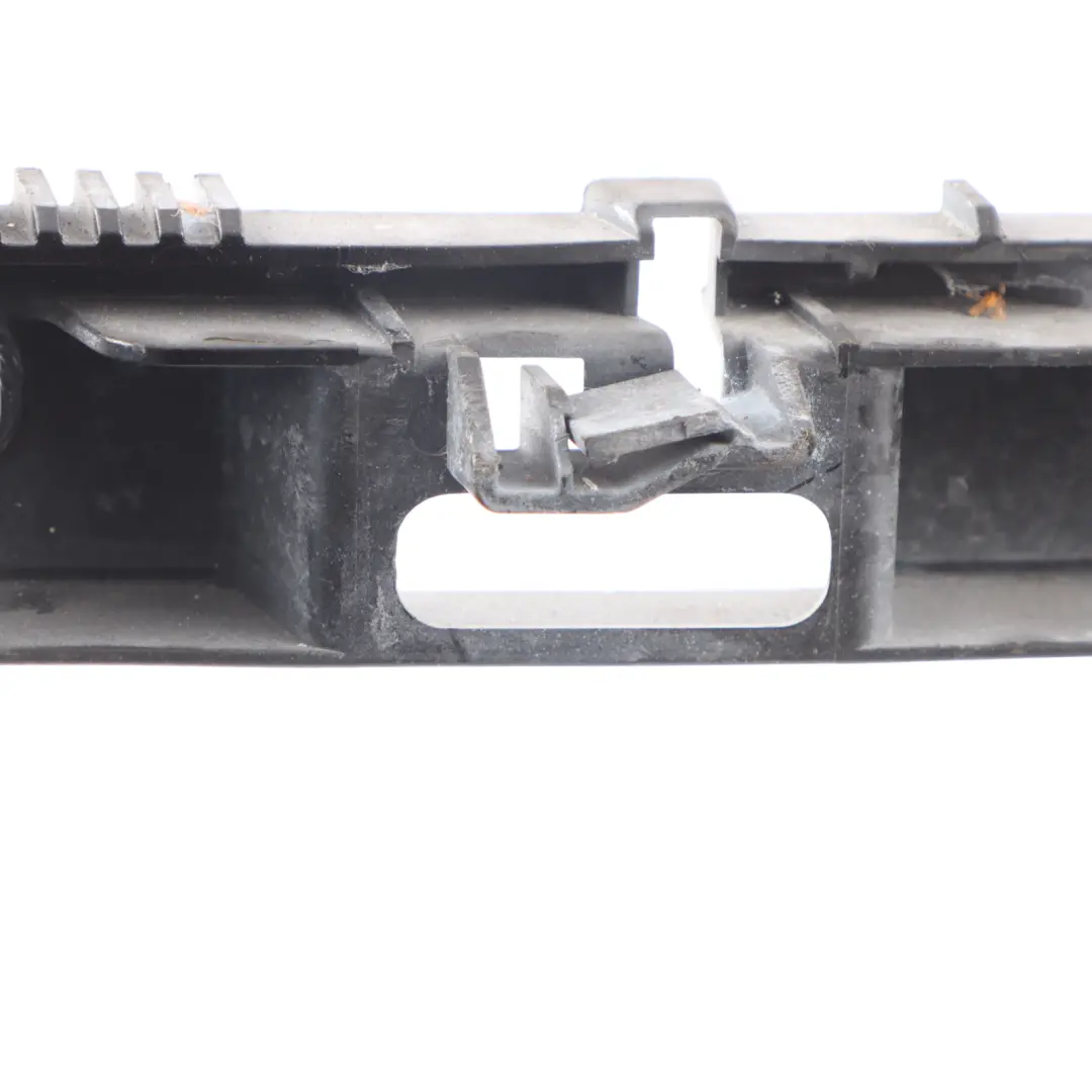 Volkswagen Touran 1T Staffa Montaggio Paraurti Posteriore Destra - SKU 1T0807863D - Numero di parte 1T0807863D