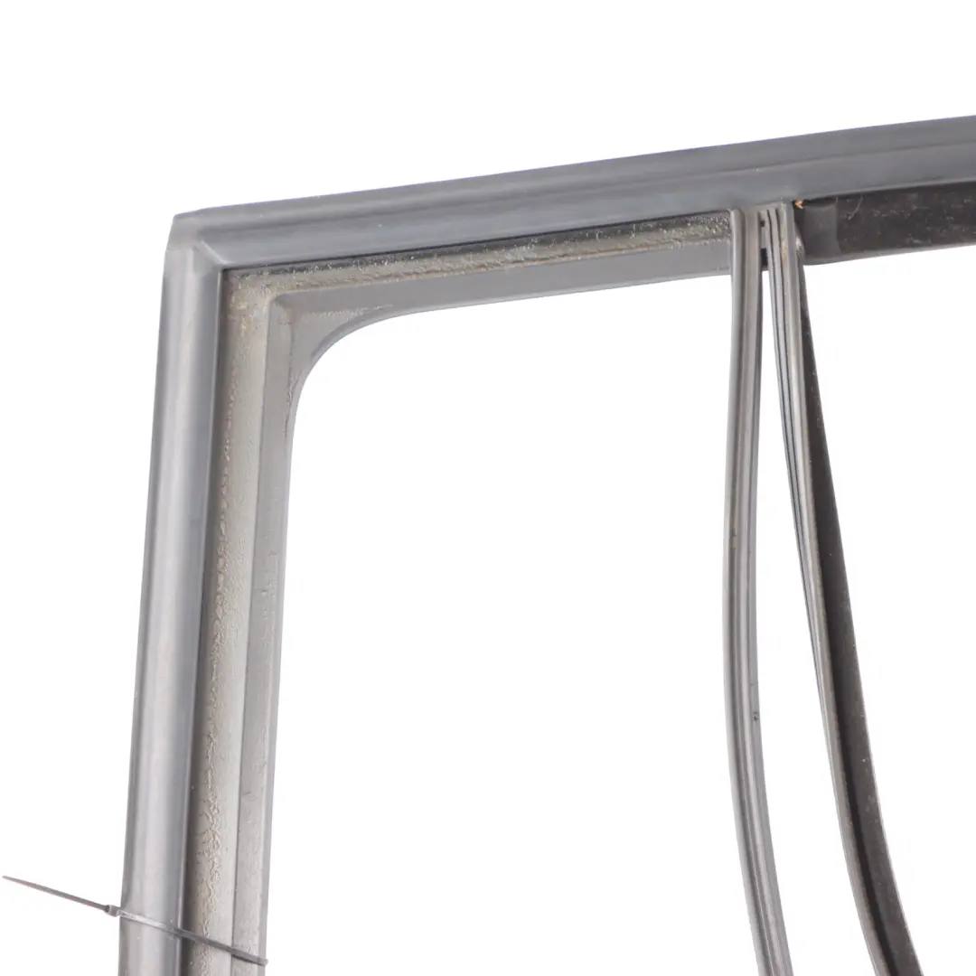 Volkswagen Touran 1T Rear Door Gasket Seal Right O/S Window Strip Seal 1T0845212 - SKU 1T0839432E-1 - Part number 1T0839432E