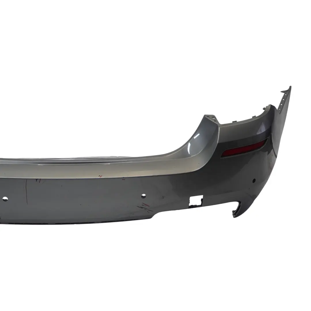 Zderzak Tylny M-Pakiet PDC Spacegrau Grey Metallic - A52 do BMW F10 o numerze 2223018 BMW F10 Zderzak Tylny M-Pakiet PDC Spacegrau Grey Metallic - A52 - SKU 2223018-SCG - Numer Części 2223018