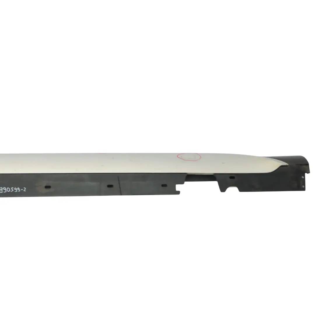 Faldón Lateral X Line Izquierdo Panel Cubre umbral de Puerta para BMW X1 E84 con número de pieza 2990599 BMW X1 E84 Faldón Lateral X Line Izquierdo Panel Cubre umbral de Puerta - SKU 2990599-2 - Número de pieza 2990599