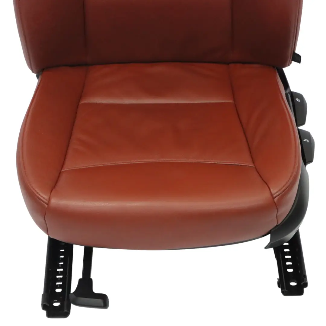 Asiento Delantero Izquierdo Interior Cuero Nevada Rojo Marrón para BMW X1 E84 con número de pieza 2992623 BMW X1 E84 Asiento Delantero Izquierdo Interior Cuero Nevada Rojo Marrón - SKU 2992623-2 - Número de pieza 2992623
