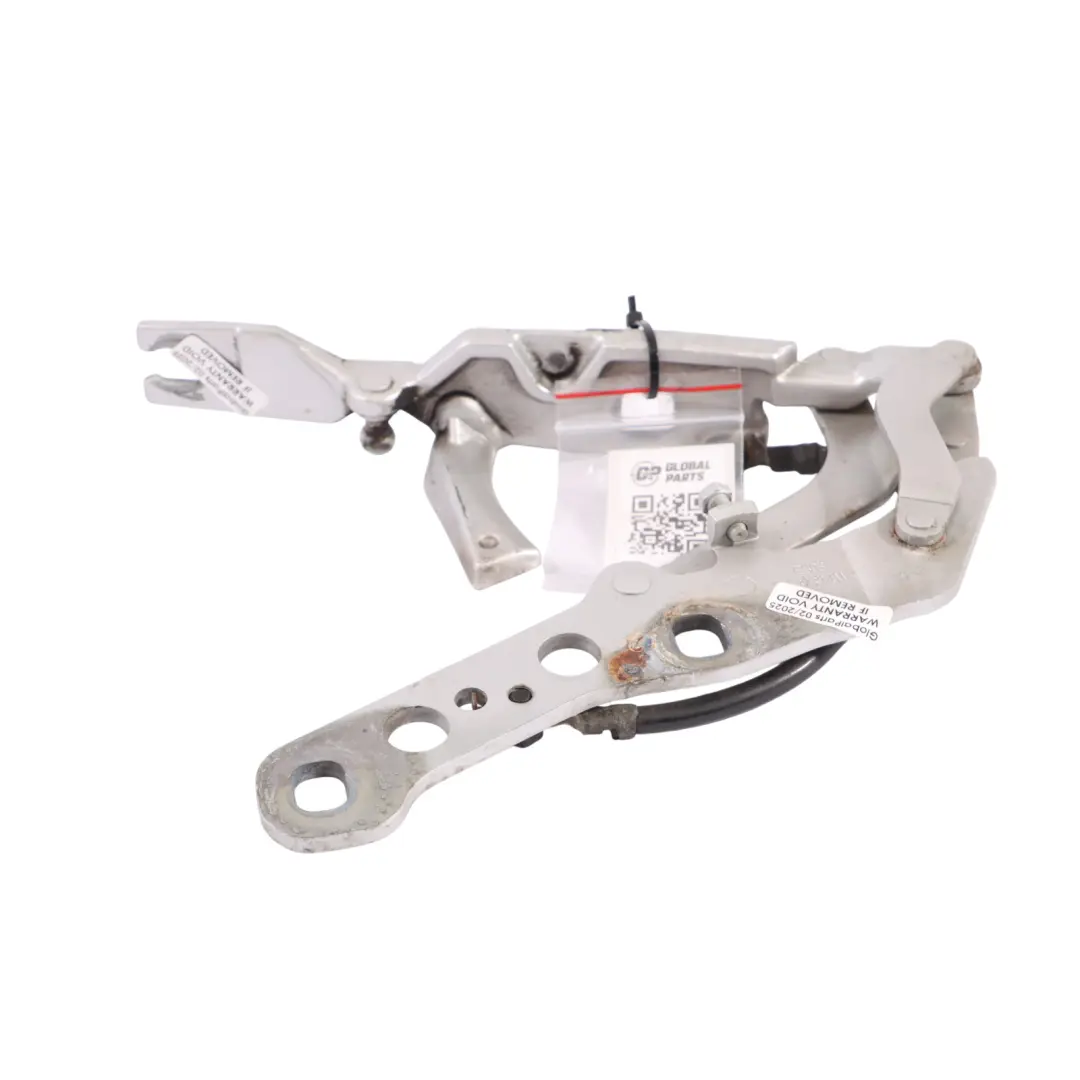 Zawias Maski Przedniej Lewy Titan Silver - 354 do BMW X3 E83 o numerze 3411447 BMW X3 E83 Zawias Maski Przedniej Lewy Titan Silver - 354 - SKU 3411447-TS - Numer Części 3411447