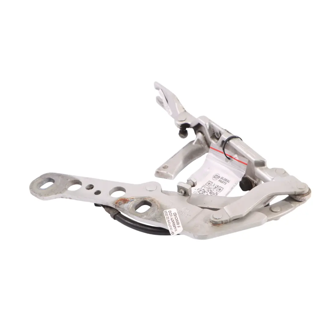 Zawias Maski Przedniej Lewy Titan Silver - 354 do BMW X3 E83 o numerze 3411447 BMW X3 E83 Zawias Maski Przedniej Lewy Titan Silver - 354 - SKU 3411447-TS - Numer Części 3411447