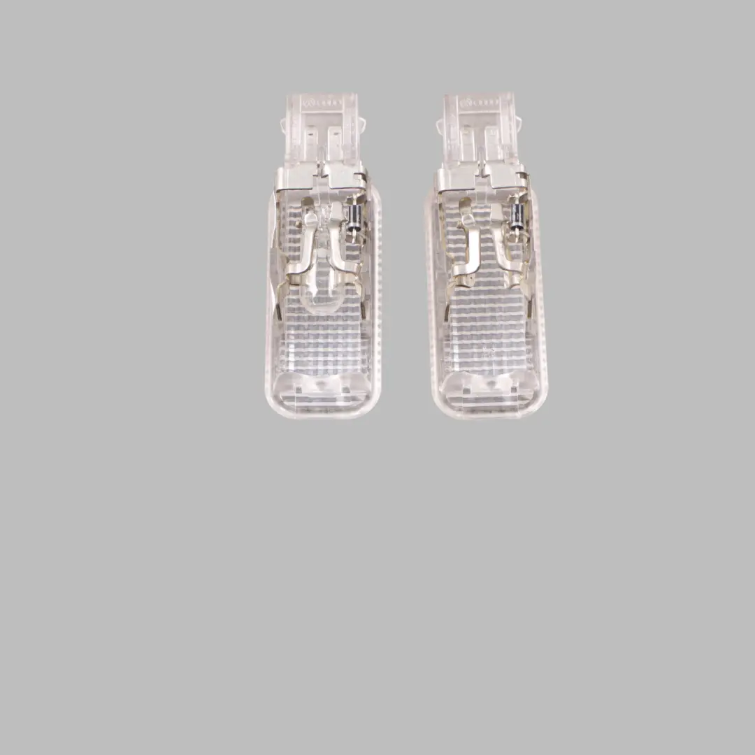 Lampada Interna Guantiera Boot Set per Volkswagen Audi Skoda Seat con numero di parte 3B0947415B Volkswagen Audi Skoda Seat Lampada Interna Guantiera Boot Set - SKU 3B0947415B - Numero di parte 3B0947415B