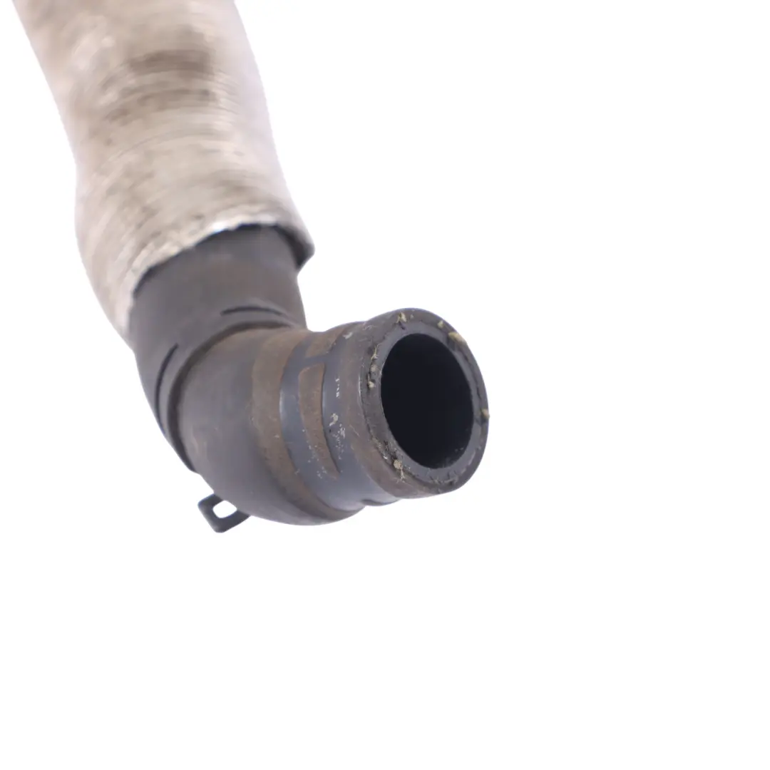 Tubo flessibile liquido raffreddamento sistema motore Audi TT 8J per con numero di parte 3C0122157BE Tubo flessibile liquido raffreddamento sistema motore Audi TT 8J - SKU 3C0122157BE - Numero di parte 3C0122157BE