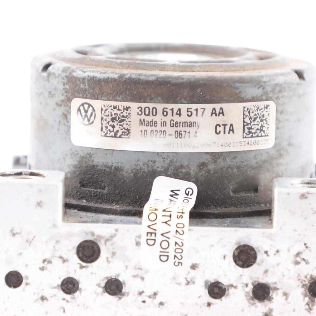 DBKA ABS Pump Control Hydraulic Module Brake Unit to Audi A3 8V 1.6 TDI with Part number 3Q0907379AA Audi A3 8V 1.6 TDI DBKA ABS Pump Control Hydraulic Module Brake Unit - SKU 3Q0907379AA - Part number 3Q0907379AA