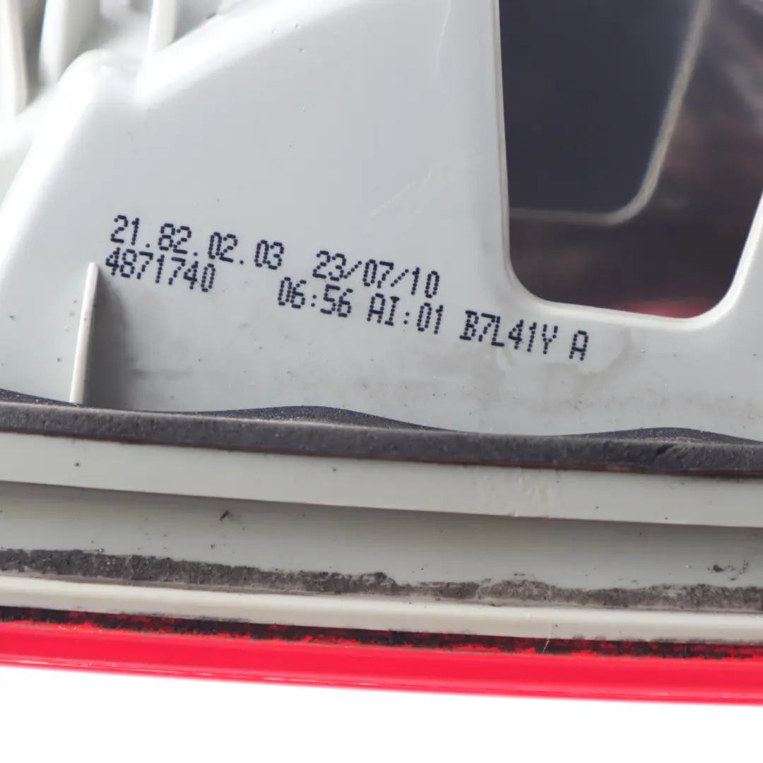 BMW E91 Rear Light Lamp In Trunk Lid Tailgate Right O/S - SKU 4871740-1 - Part number 4871740