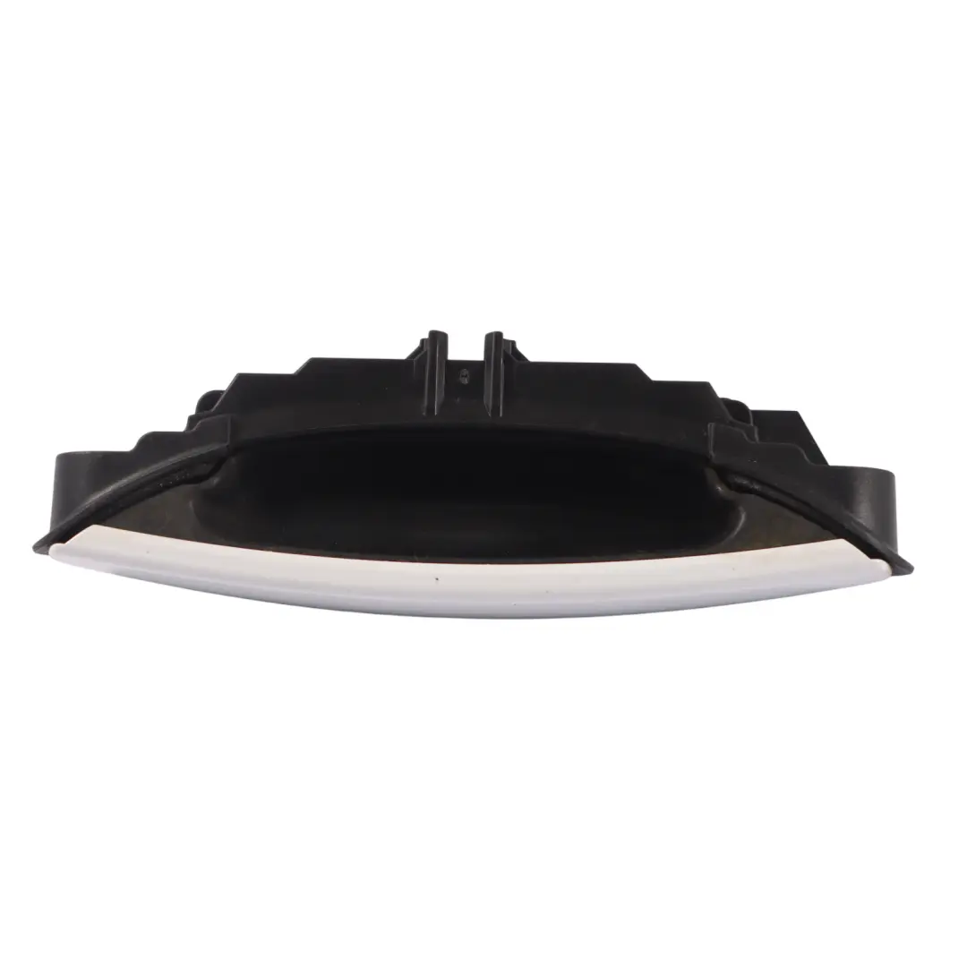 Poignée de porte arrière gauche droite Grab Ibis White Y9C pour Audi A3 8P à propos du numéro de pièce 4B0839885 Audi A3 8P Poignée de porte arrière gauche droite Grab Ibis White Y9C - SKU 4B0839885-IWH - Numéro de pièce 4B0839885