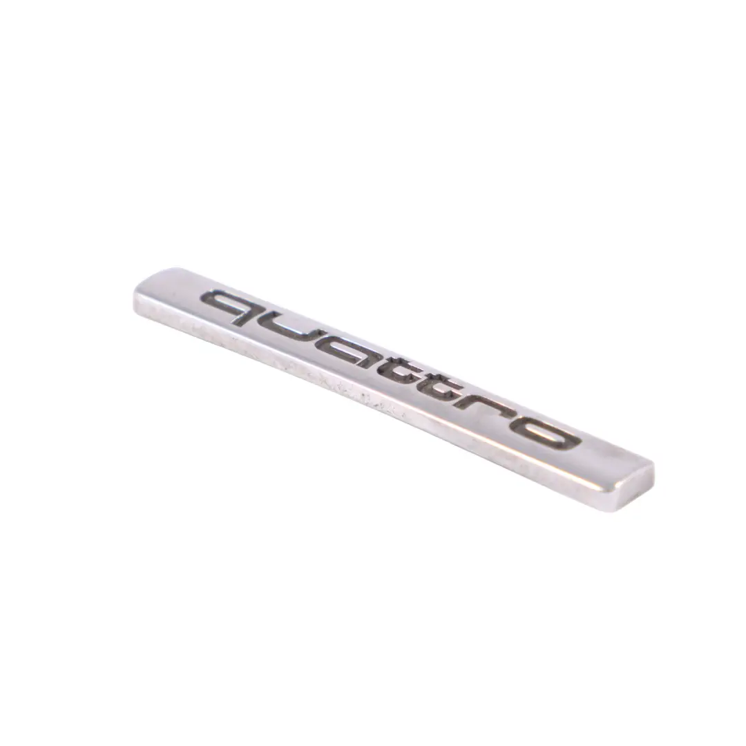Audi Q5 8R portellone posteriore bagagliaio emblema logo QUATTRO - SKU 4B0853737D - Numero di parte 4B0853737D