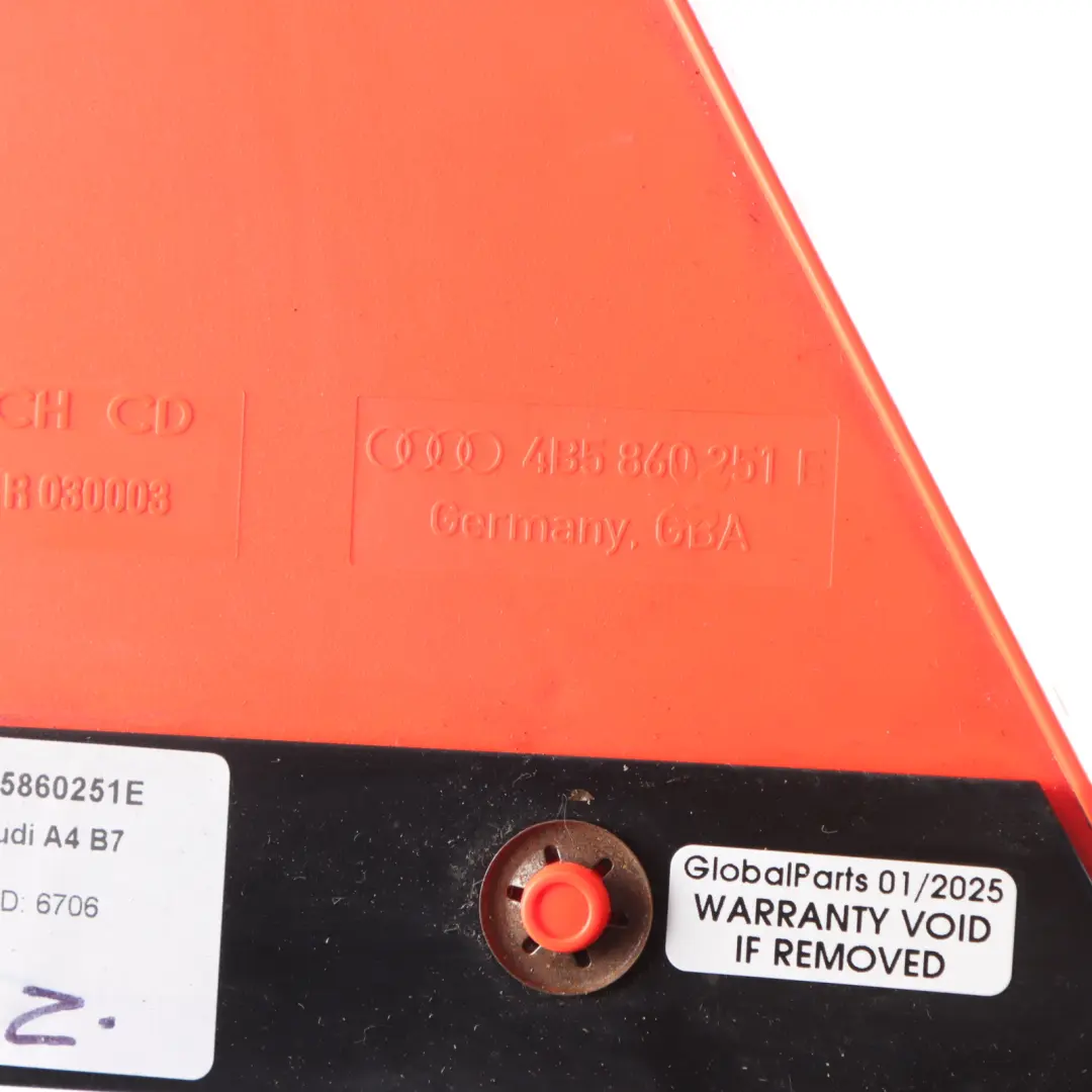 Plegable Advertencia De Emergencia Avería Triángulo para Audi A4 B7 con número de pieza 4B5860251E Audi A4 B7 Plegable Advertencia De Emergencia Avería Triángulo - SKU 4B5860251E - Número de pieza 4B5860251E