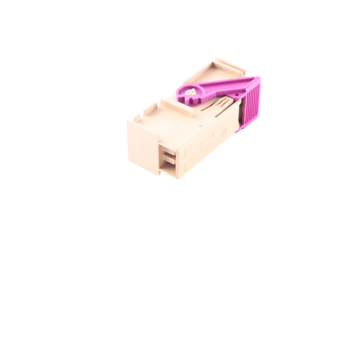 Toma de enchufe del mazo de cables de la puerta delantera para Audi RS4 B8 con número de pieza 4E0941817A Audi RS4 B8 Toma de enchufe del mazo de cables de la puerta delantera - SKU 4E0941817A - Número de pieza 4E0941817A