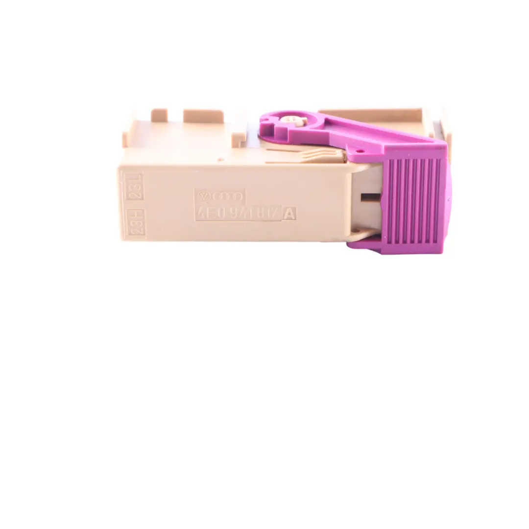 Kabel Baum Stecker Buchse Für Vordertür für Audi RS4 B8 mit Teilenummer 4E0941817A Audi RS4 B8 Kabel Baum Stecker Buchse Für Vordertür - SKU 4E0941817A - Teilenummer 4E0941817A