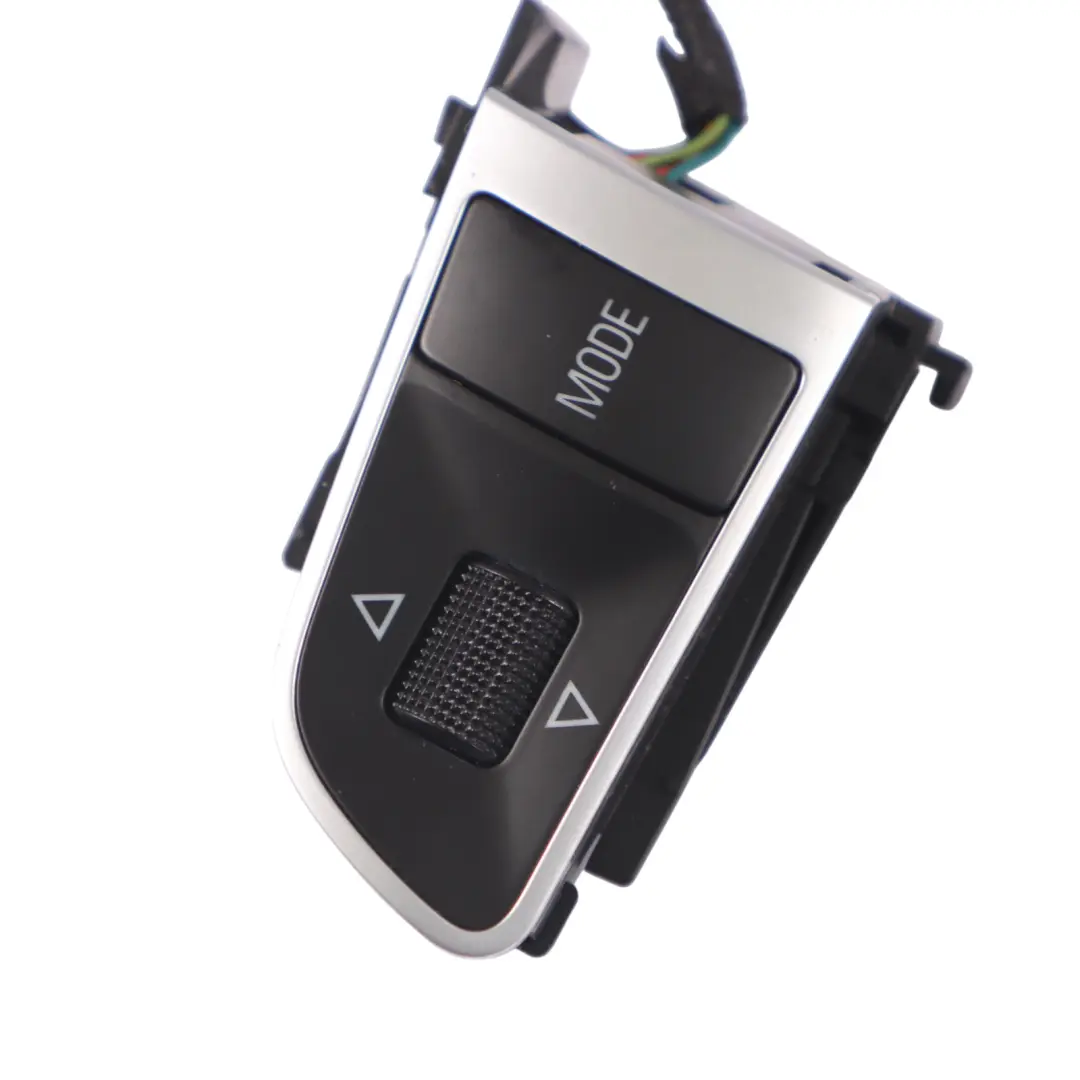 Przełącznik Radia Multifunkcji Kierowcy do Audi A4 B8 o numerze 4E0951527AD Audi A4 B8 Przełącznik Radia Multifunkcji Kierowcy - SKU 4E0951527AD - Numer Części 4E0951527AD