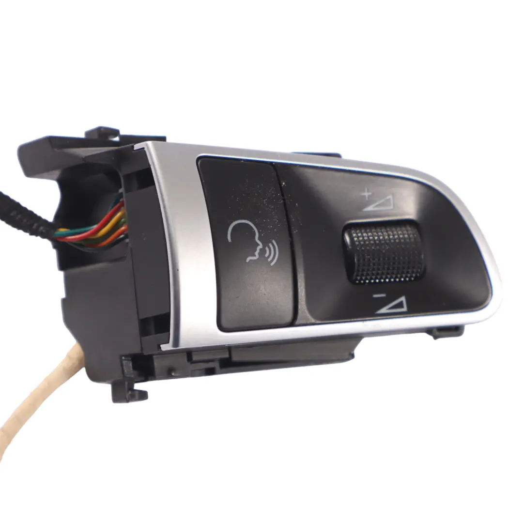 Lenkrad Multifunktions Schalter Tasten Satz für Audi A4 B8 mit Teilenummer 4E0951527AD Audi A4 B8 Lenkrad Multifunktions Schalter Tasten Satz - SKU 4E0951527AD - Teilenummer 4E0951527AD