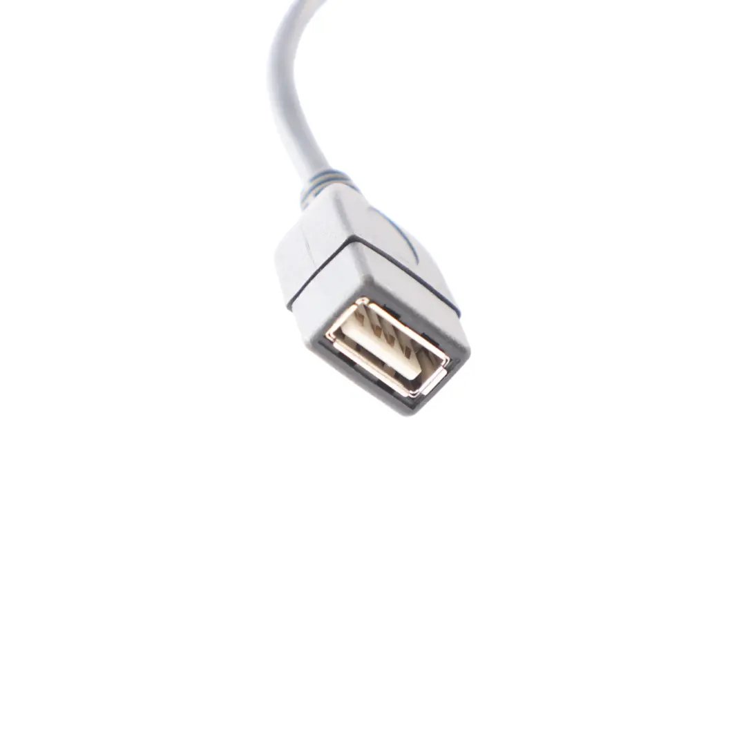 Audi A1 8X A4 B8 A6 C7 Q3 8U Kabel Adapter MMI Lightning iPhone - SKU 4F0051510AB - Numer Części 4F0051510AB