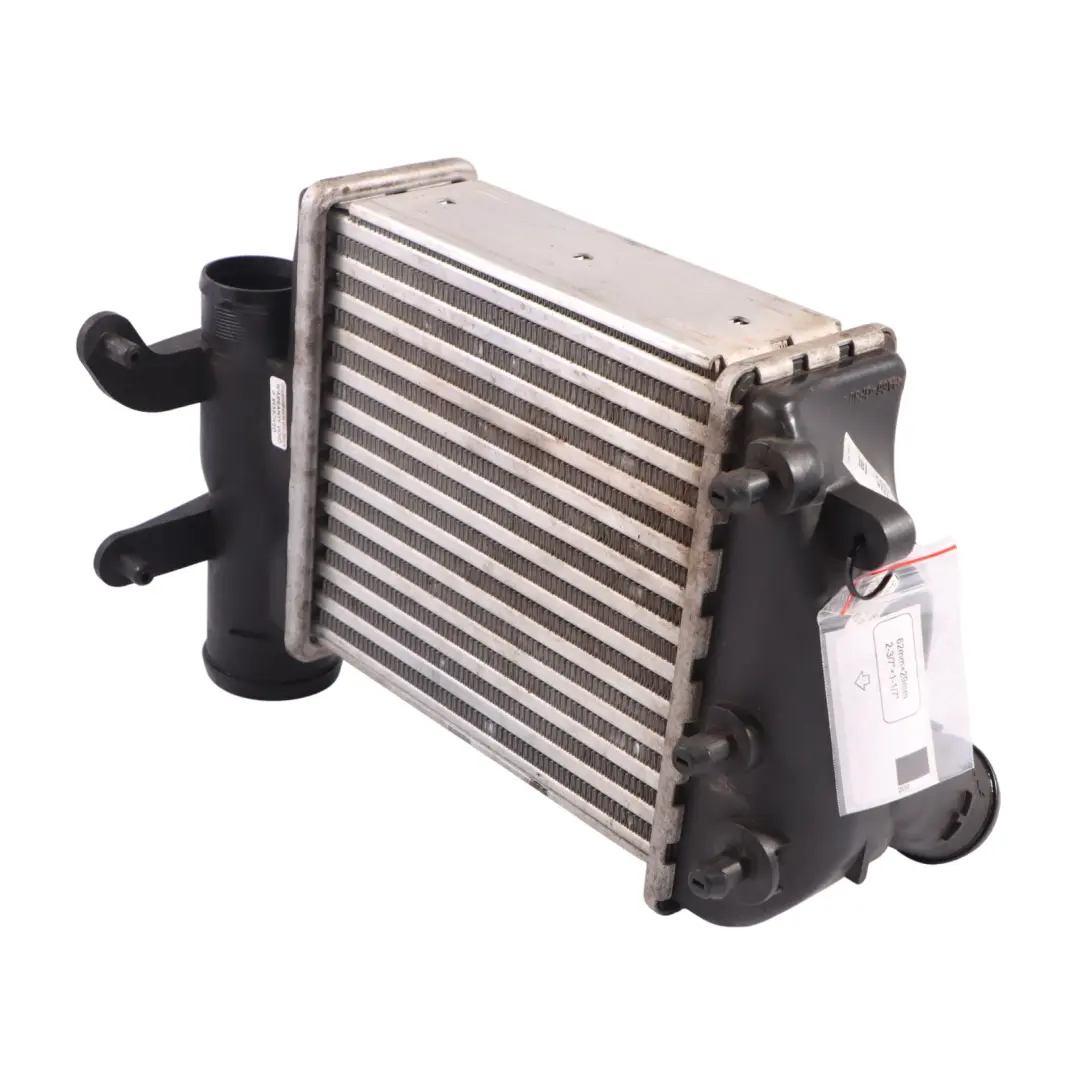 4F 3.0 TDI Diesel Intercooler Aria Carica Radiatore per Audi A6 C6 con numero di parte 4F0145806AA Audi A6 C6 4F 3.0 TDI Diesel Intercooler Aria Carica Radiatore - SKU 4F0145806AA - Numero di parte 4F0145806AA