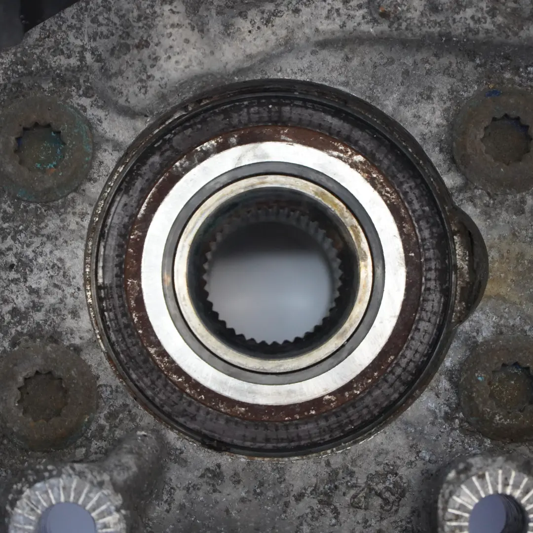 Fusée Essieu Arrière Gauche Crossover Moyeu De Roue pour Audi A6 C6 à propos du numéro de pièce 4F0505433G Audi A6 C6 Fusée Essieu Arrière Gauche Crossover Moyeu De Roue - SKU 4F0505433G - Numéro de pièce 4F0505433G