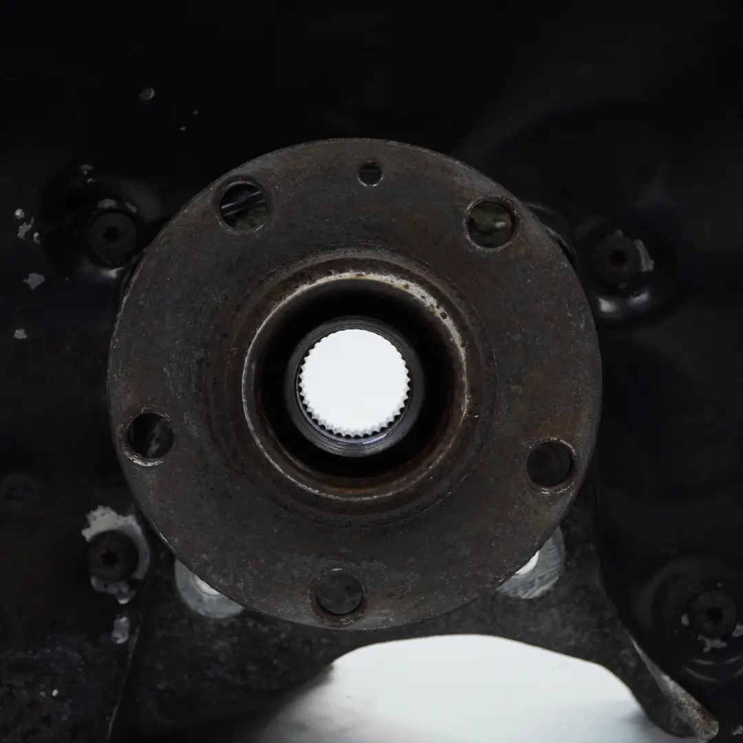 Zwrotnica Piasta Koła Tył Lewo do Audi A6 C6 Allroad o numerze 4F0505433G Audi A6 C6 Allroad Zwrotnica Piasta Koła Tył Lewo - SKU 4F0505433G - Numer Części 4F0505433G